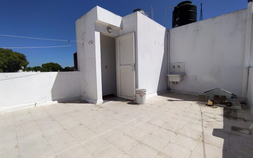 Pasco 3418 – Departamento dúplex de pasillo