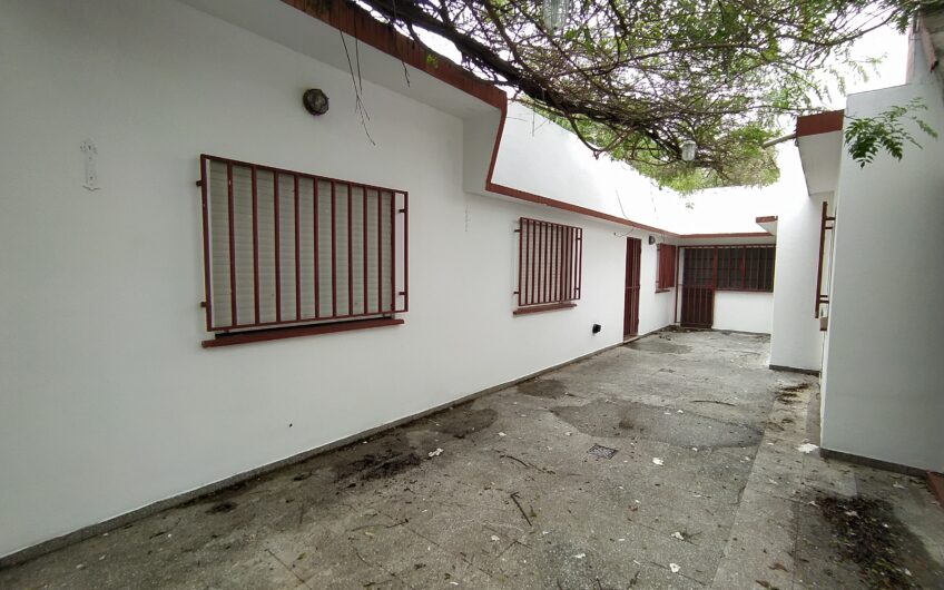 Almafuerte 885 – Casa Uso Comercial