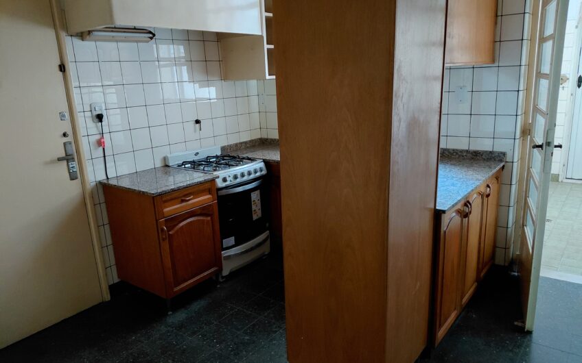 Bv. Oroño 622 – Semipiso Tres Dormitorios