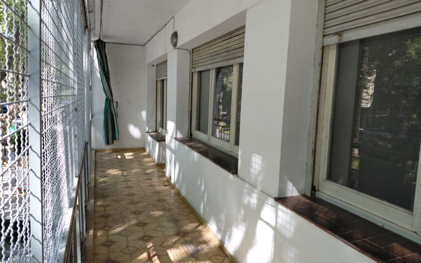 Bv. Oroño 622 – Semipiso Tres Dormitorios