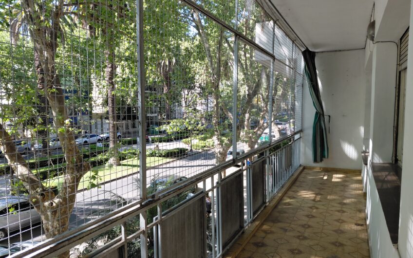 Bv. Oroño 622 – Semipiso Tres Dormitorios