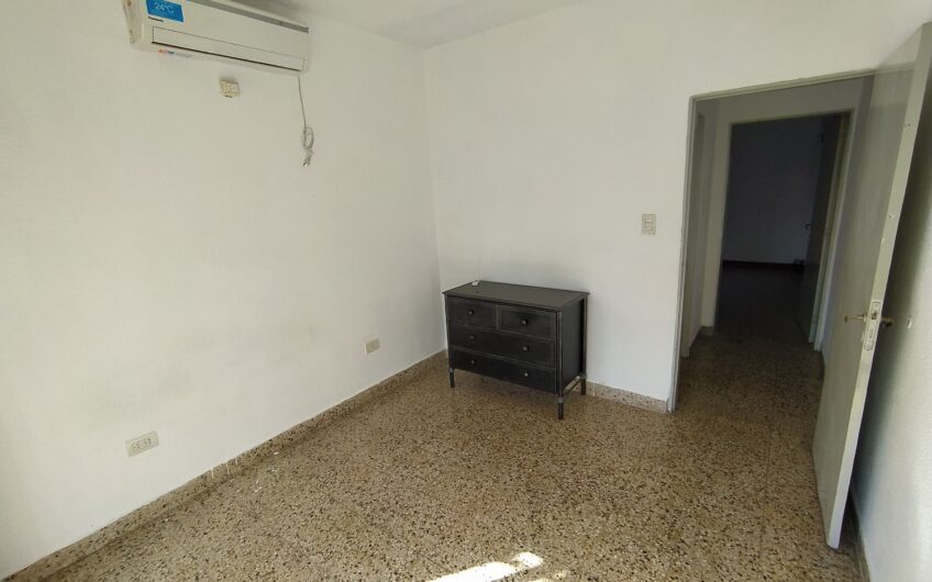 Pasaje Larguía 3575 – Casa dos dormitorios