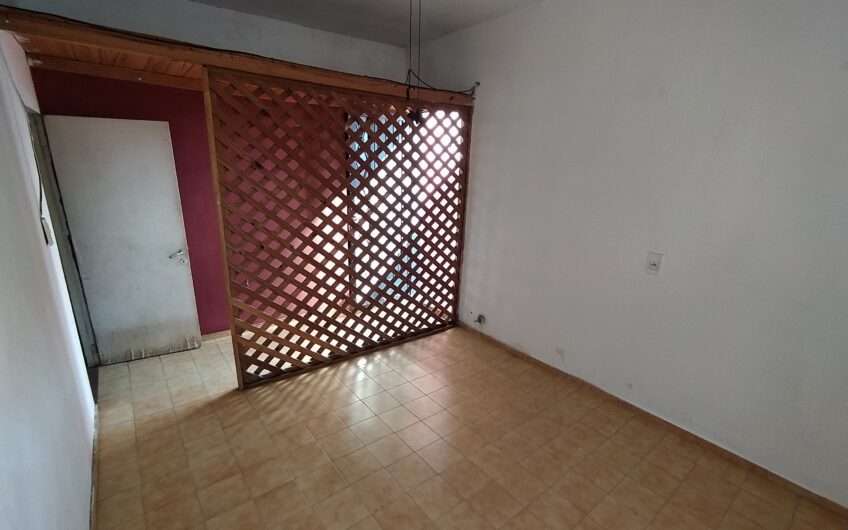Pasaje Larguía 3575 – Casa dos dormitorios