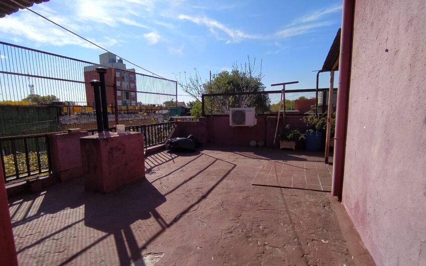 Pasaje Larguía 3575 – Casa dos dormitorios