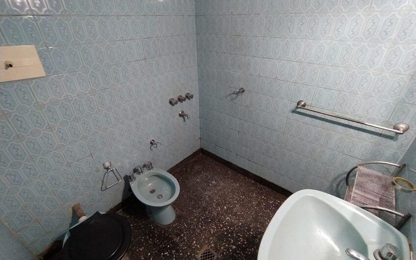 Corrientes 2755 – Casa Interna de Pasillo