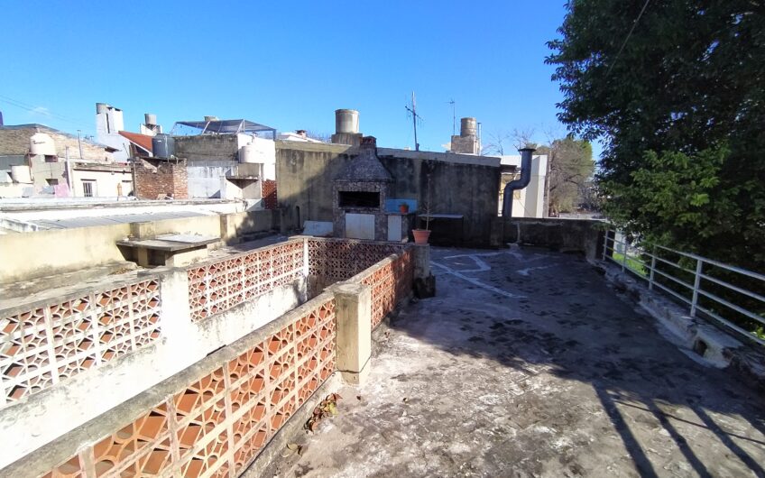 Corrientes 2755 – Casa Interna de Pasillo
