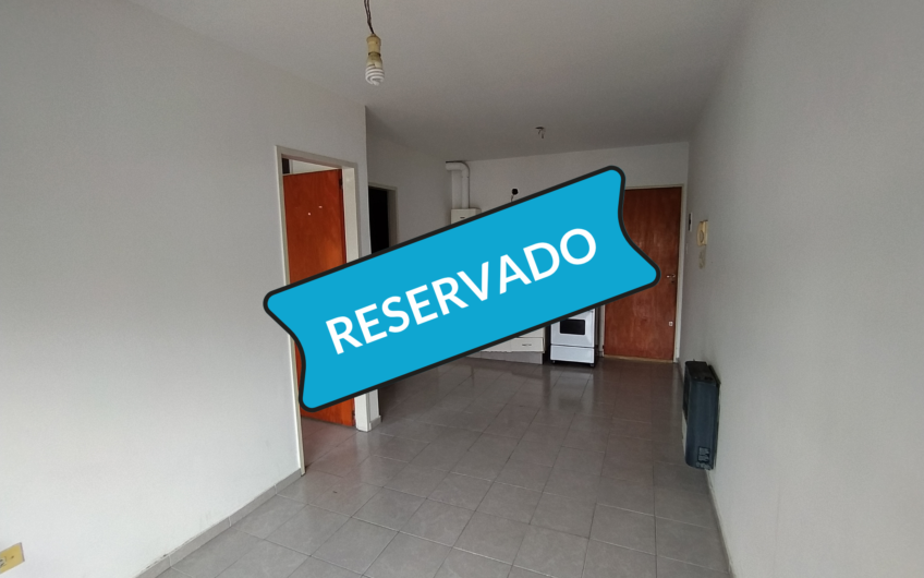 San Juan 4592 – Departamento un Dormitorio (escalera)