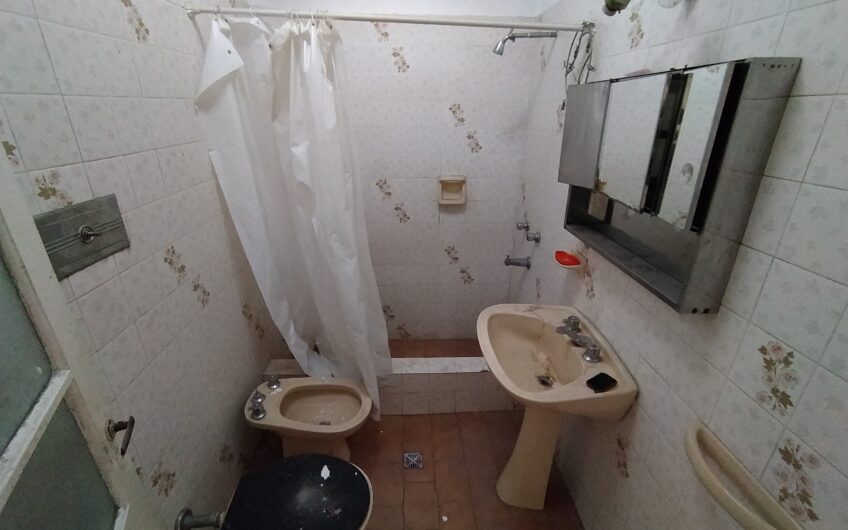 Pje. Vilazar 3120 – Casa a Reciclar