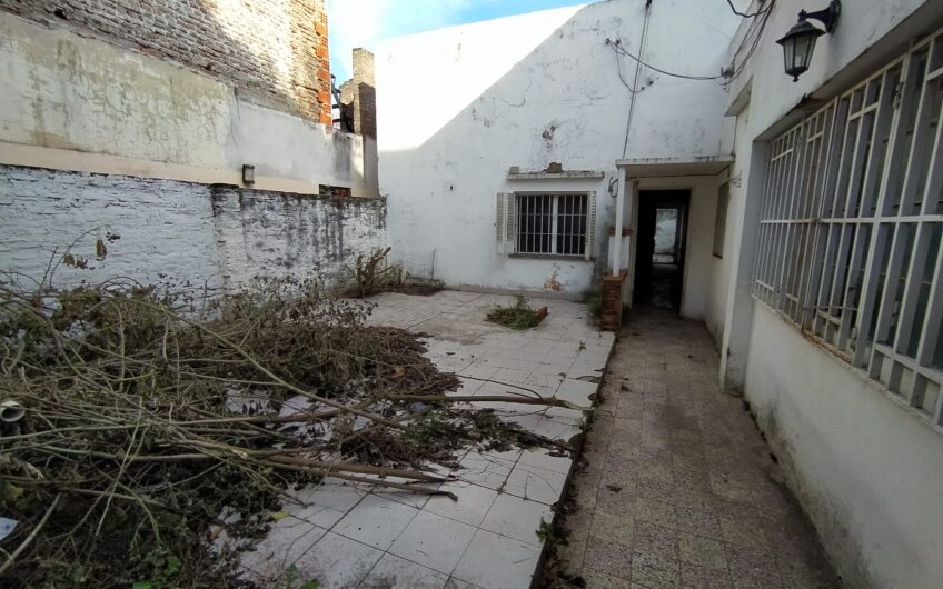 Pje. Vilazar 3120 – Casa a Reciclar