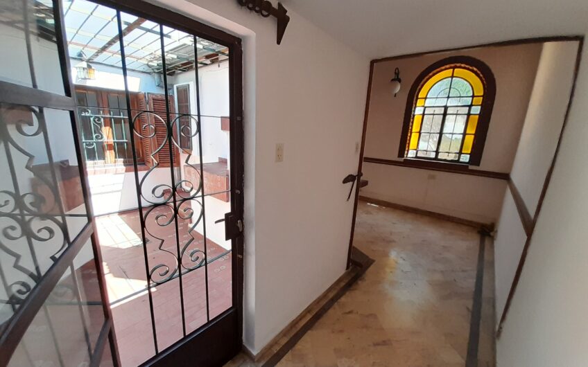 Cerrito 58 – Casa Interna Única
