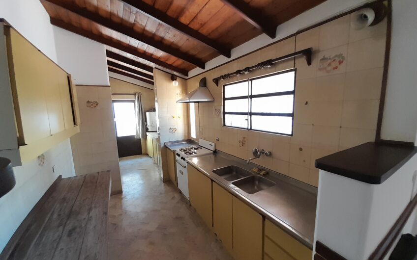Cerrito 58 – Casa Interna Única