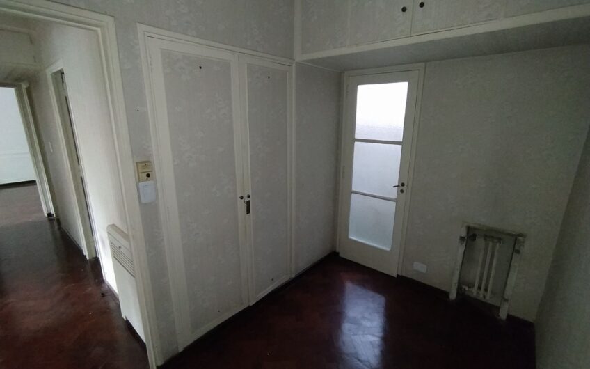Bv. Oroño 622 – Semipiso Tres Dormitorios