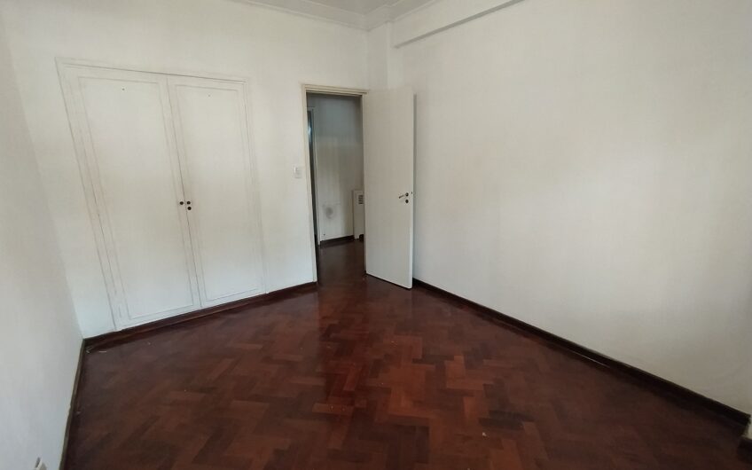 Bv. Oroño 622 – Semipiso Tres Dormitorios