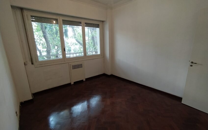 Bv. Oroño 622 – Semipiso Tres Dormitorios