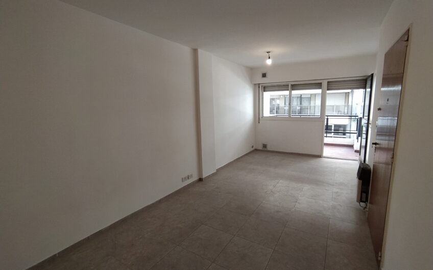 1° de Mayo 925 – Departamento Un Dormitorio