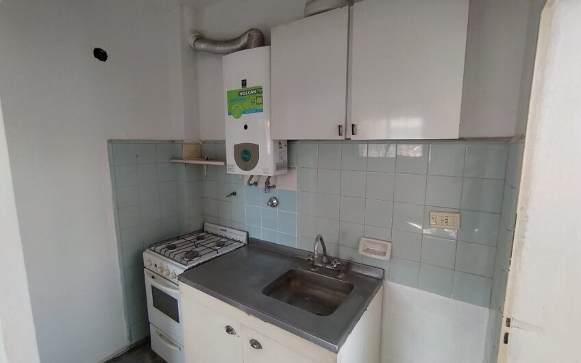 Catamarca 2578 – Departamento Un Dormitorio de Escalera