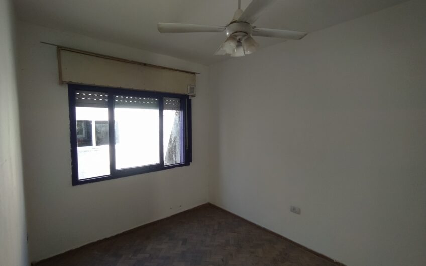 Catamarca 2578 – Departamento Un Dormitorio de Escalera