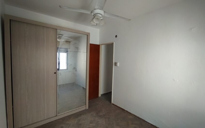 Catamarca 2578 – Departamento Un Dormitorio de Escalera