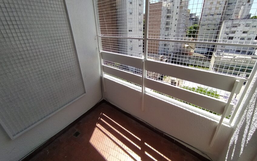 Alvear 1128 – Semipiso Un Dormitorio