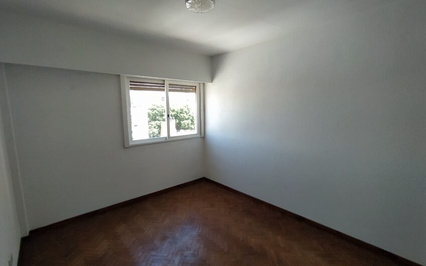 Alvear 1128 – Semipiso Un Dormitorio