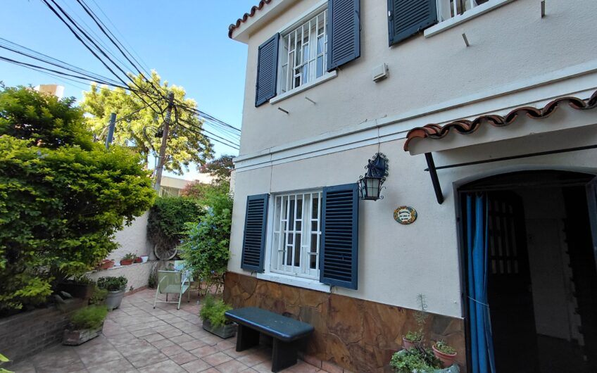 Paraguay 2398 – Casa