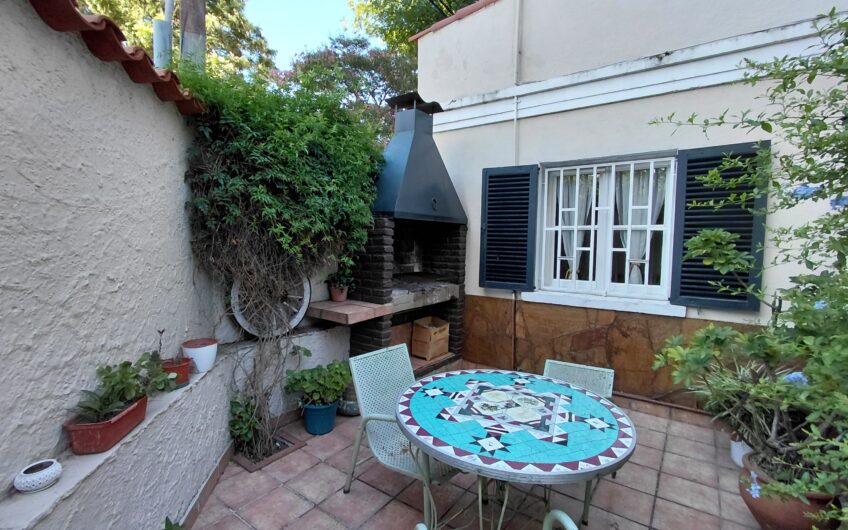 Paraguay 2398 – Casa