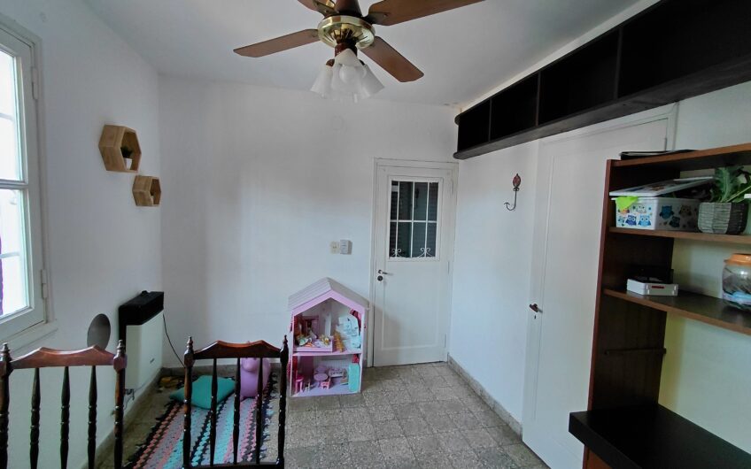 Paraguay 2398 – Casa