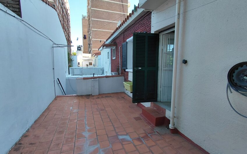 Paraguay 2398 – Casa