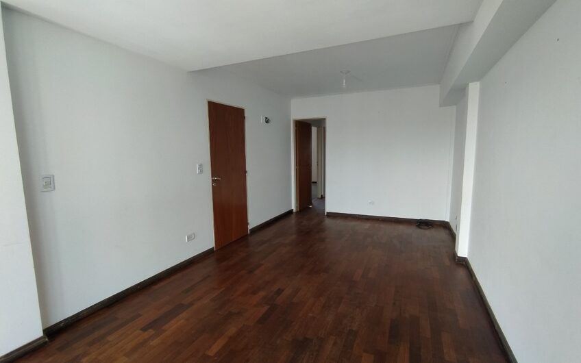 Urquiza 2035 – Departamento Dos Dormitorios con Cochera