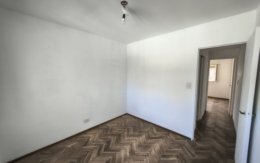 Montevideo 903 – Departamento Dos Dormitorios