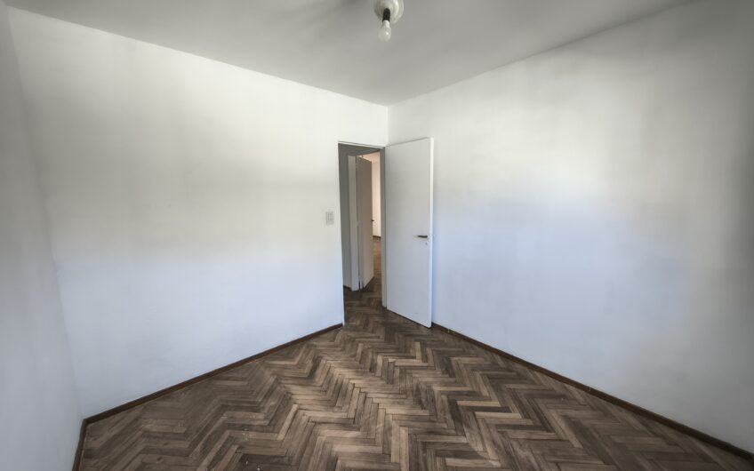 Montevideo 903 – Departamento Dos Dormitorios