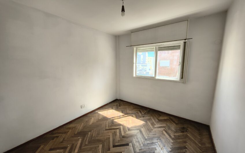 Montevideo 903 – Departamento Dos Dormitorios