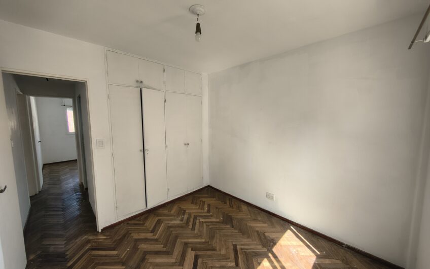 Montevideo 903 – Departamento Dos Dormitorios