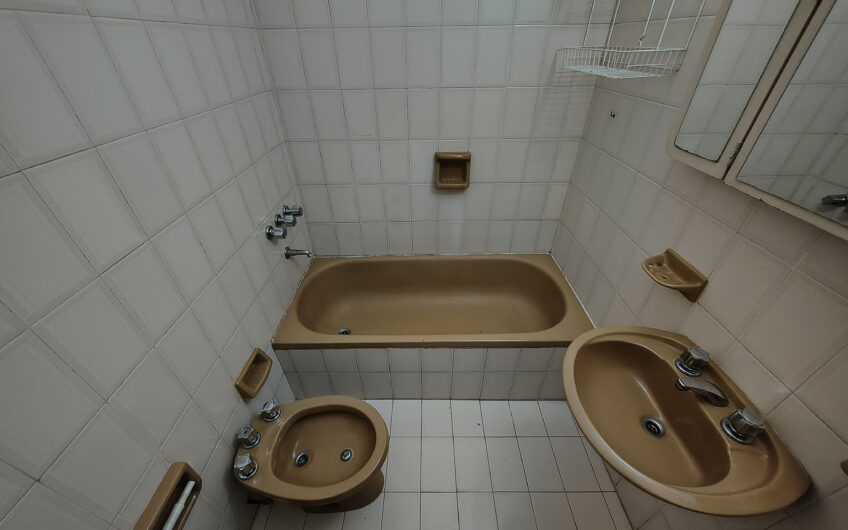 E. Zeballos 967 – Departamento Un Dormitorio