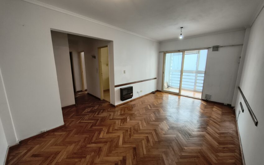 E. Zeballos 967 – Departamento Un Dormitorio