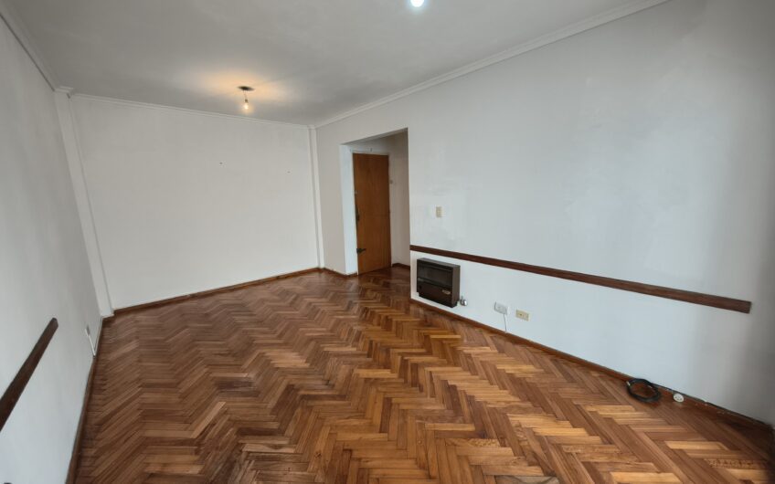 E. Zeballos 967 – Departamento Un Dormitorio