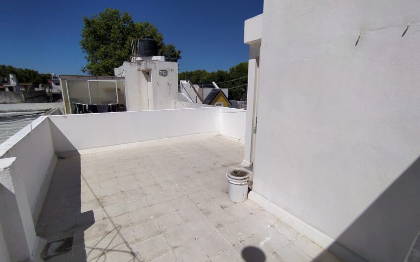 Pasco 3418 – Departamento Dúplex de Pasillo