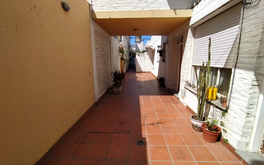 Pasco 3418 – Departamento Dúplex de Pasillo