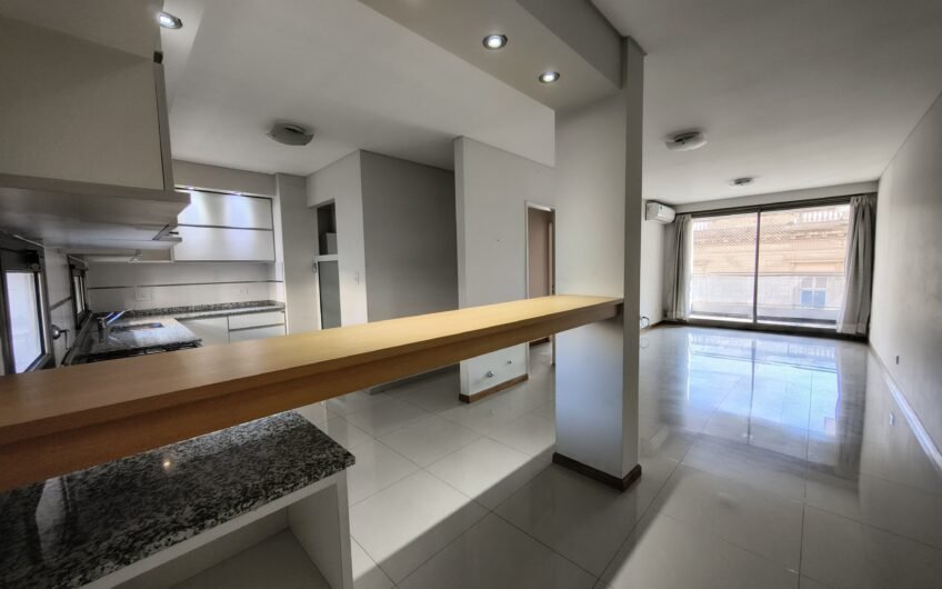 9 de Julio 393 – Departamento Un Dormitorio con Cochera