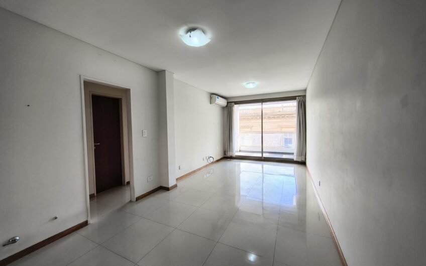 9 de Julio 393 – Departamento Un Dormitorio con Cochera