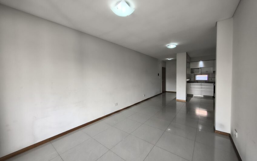 9 de Julio 393 – Departamento Un Dormitorio con Cochera