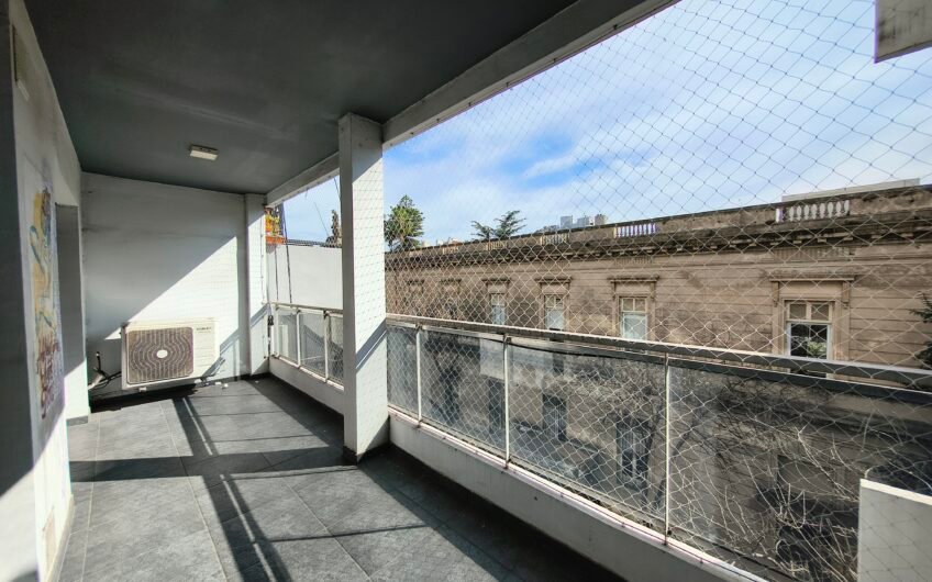9 de Julio 393 – Departamento Un Dormitorio con Cochera