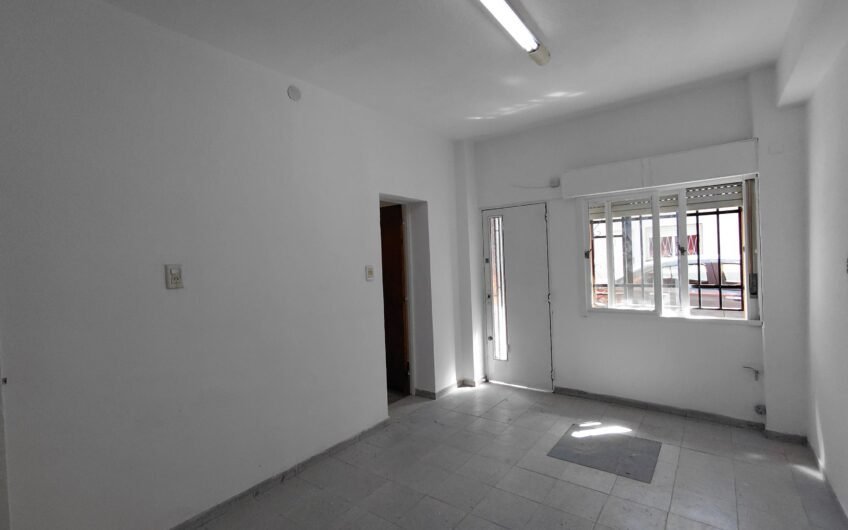 Pasaje Larguia 3573 – Casa Un Dormitorio