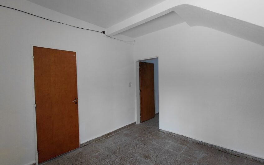 Pasaje Larguia 3573 – Casa Un Dormitorio